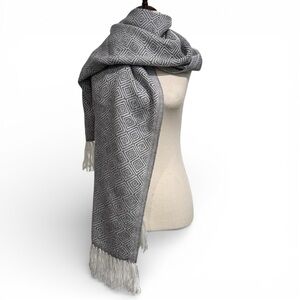 OSCATEX 100% Alpaca Wool Grey White Aztec Geometric Diamond Scarf Boho Cozy Chic